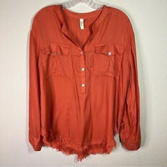 Elan long sleeve button front‎ raw hem blouse size medium - Picture 1 of 7